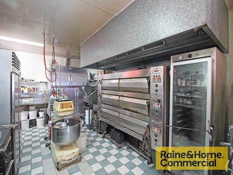 Shop 13/12 Lagoon Street, Sandgate QLD 4017