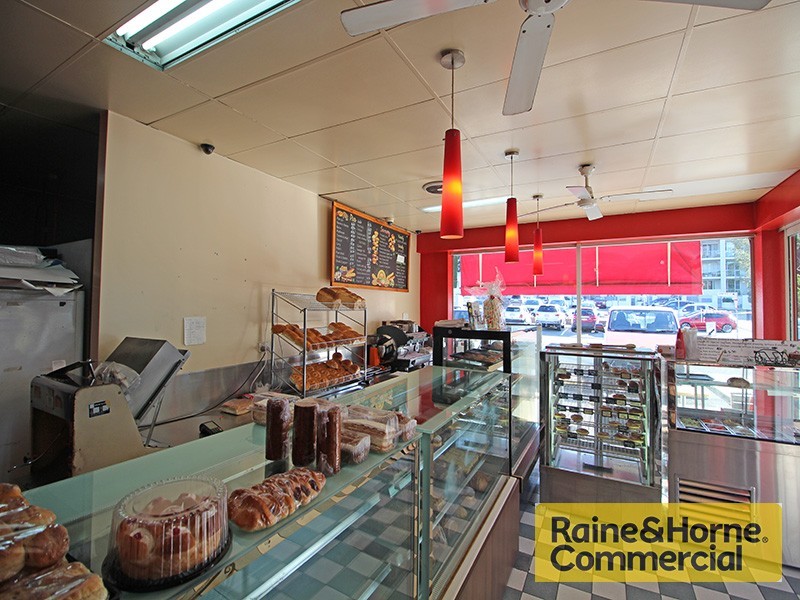 Shop 13/12 Lagoon Street, Sandgate QLD 4017