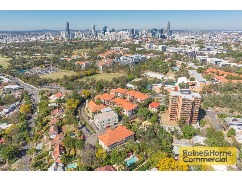 27and28/88 L’Estrange Terrace, Kelvin Grove QLD 4059