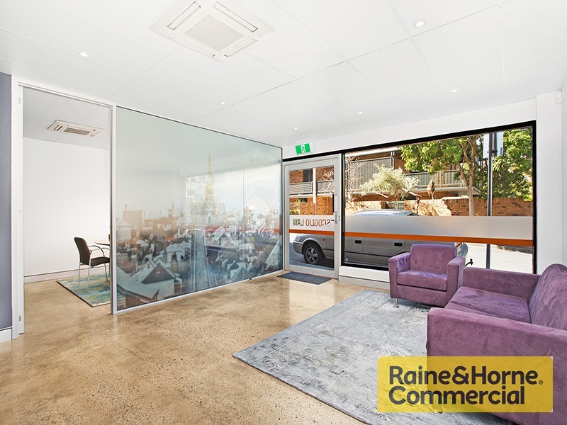 8 Phillips Street, Spring Hill QLD 4000