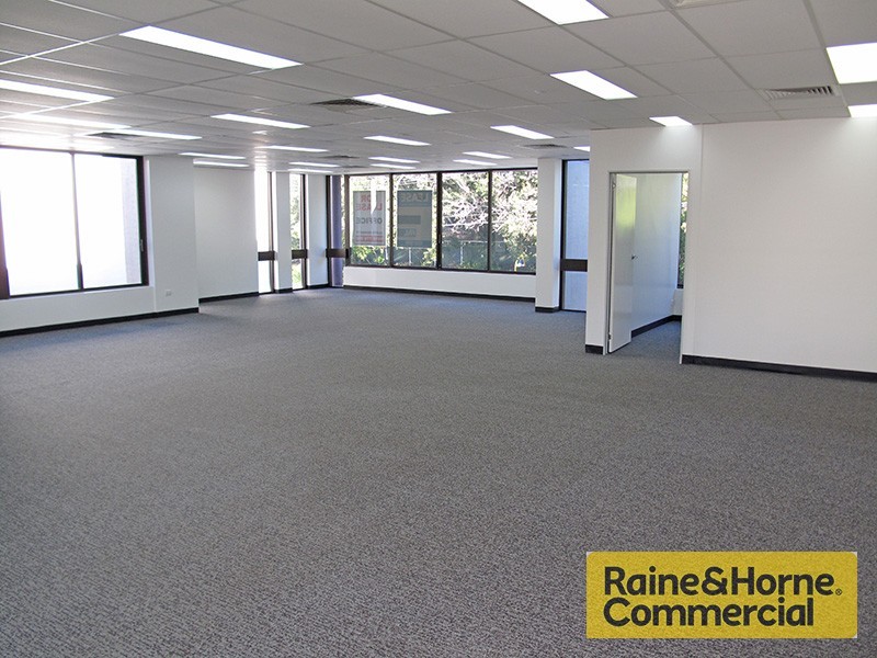 6/33 Woodstock Road, Toowong QLD 4066