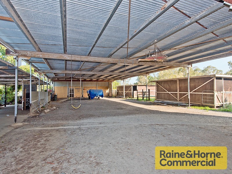 96 Desert Willow Way, Fitzgibbon QLD 4018