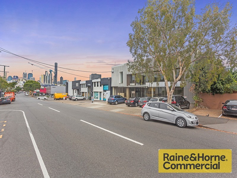 42 Doggett Street, Newstead QLD 4006