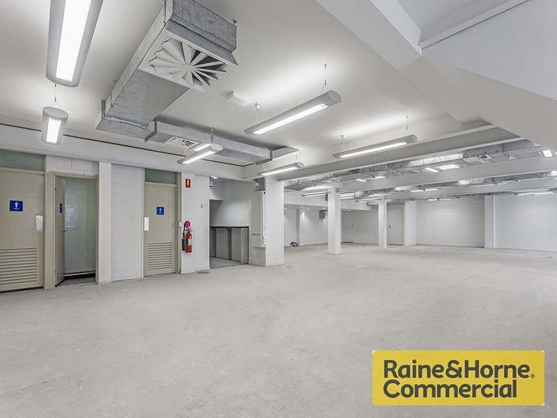 42 Doggett Street, Newstead QLD 4006