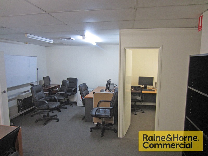 3 and 5/521 Beams Road, Carseldine QLD 4034