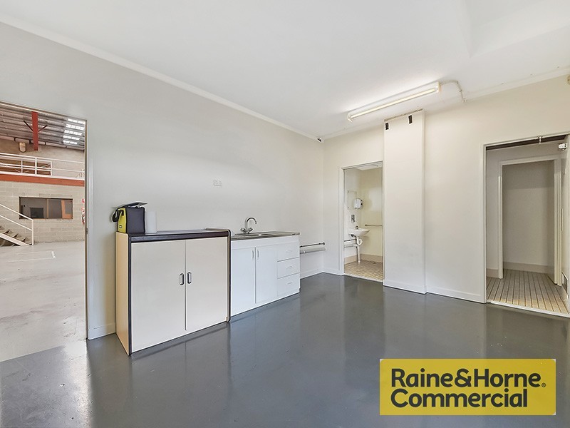 2/121 Newmarket Road, Windsor QLD 4030