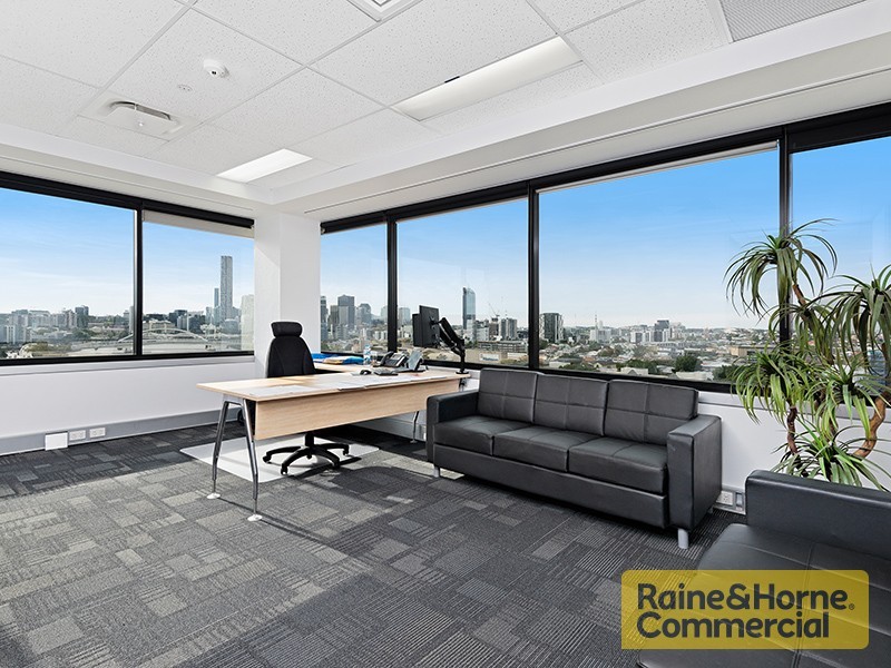 13/301 Coronation Drive, Milton QLD 4064