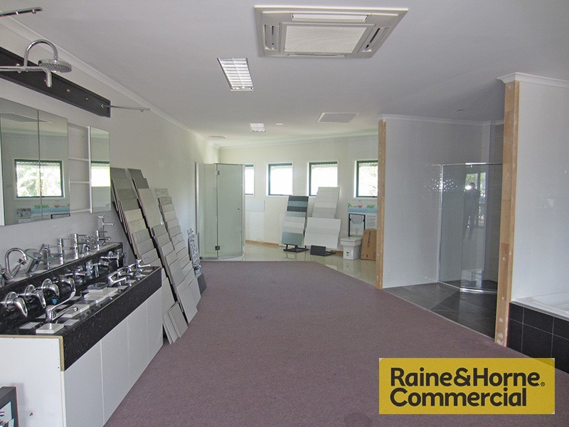 Shop 3/1 Queens Road, Everton Hills QLD 4053