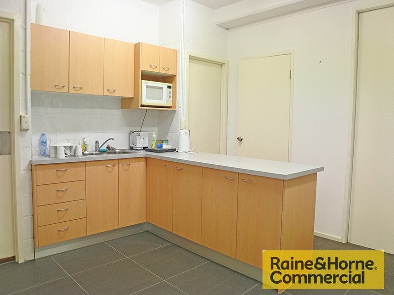 4/139 Sandgate Road, Albion QLD 4010