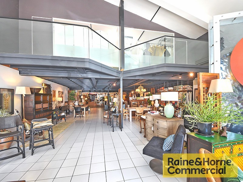 46 Douglas Street, Milton QLD 4064