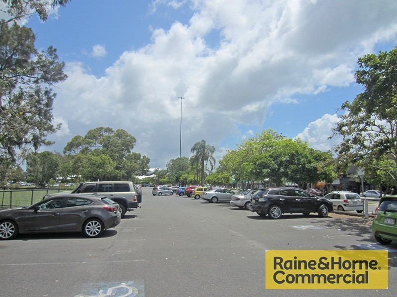 27 Brighton Road, Sandgate QLD 4017