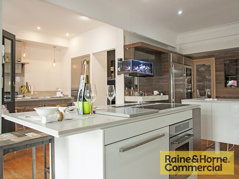 21 Latrobe Tce, Paddington QLD 4064