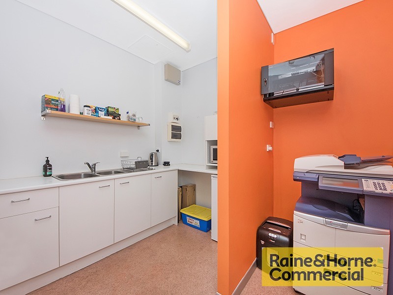 7a Ashgrove Avenue, Ashgrove QLD 4060