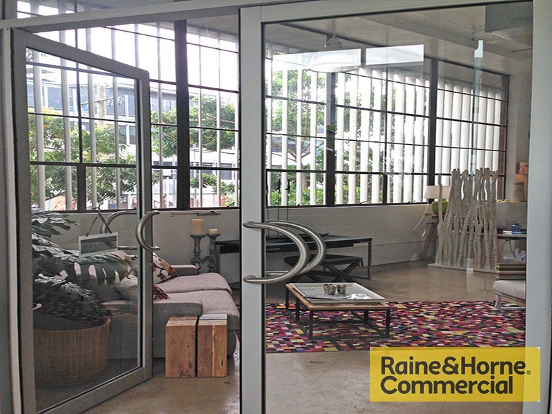 GF2/76 Commercial Road, Newstead QLD 4006