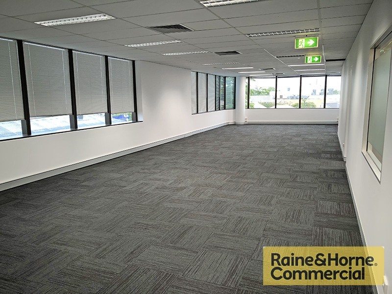17 Station Road, Indooroopilly QLD 4068