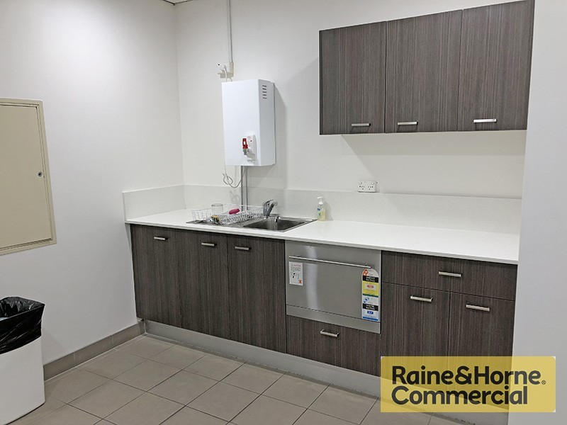 17 Station Road, Indooroopilly QLD 4068