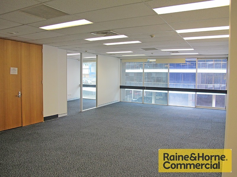 39 Sherwood Road, Toowong QLD 4066