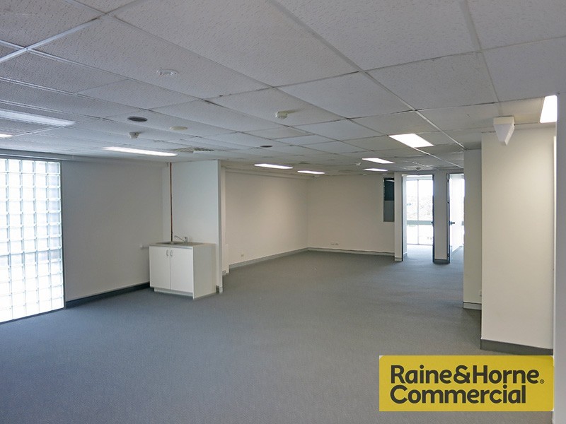 39 Sherwood Road, Toowong QLD 4066