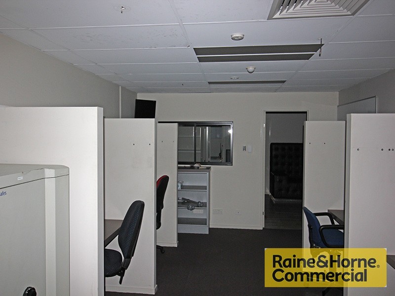 11/212 Curtin Avenue, Eagle Farm QLD 4009