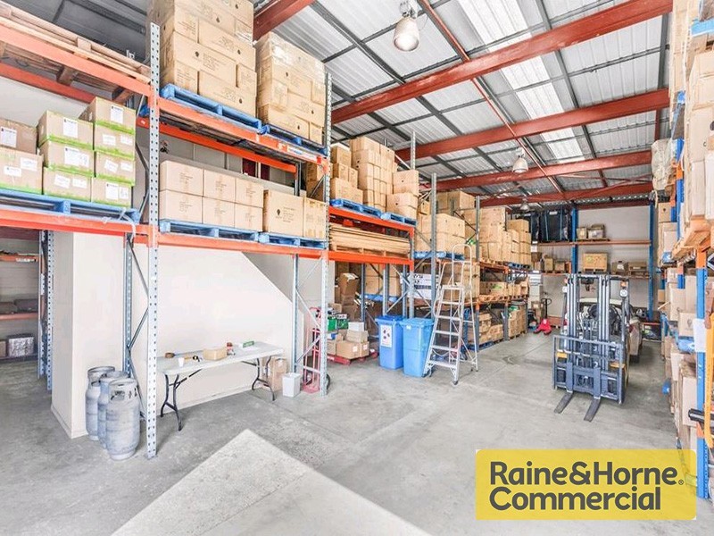 8 Holland Street, Northgate QLD 4013