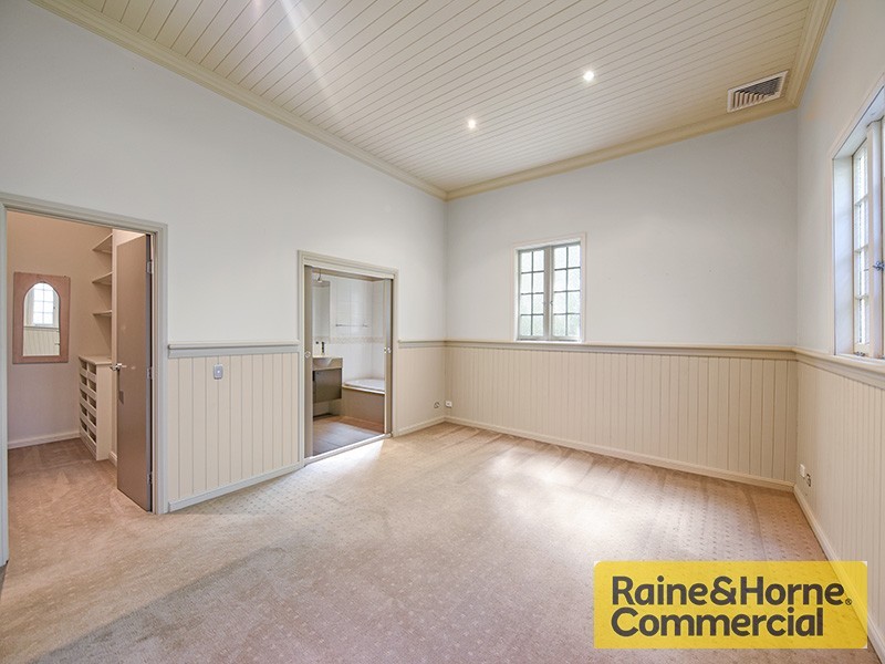 Clayfield QLD 4011