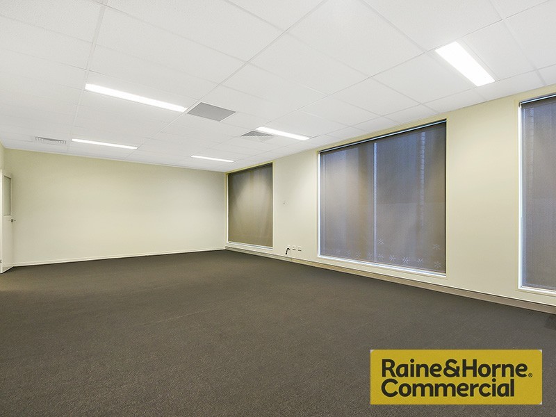 2/34 Navigator Place, Hendra QLD 4011