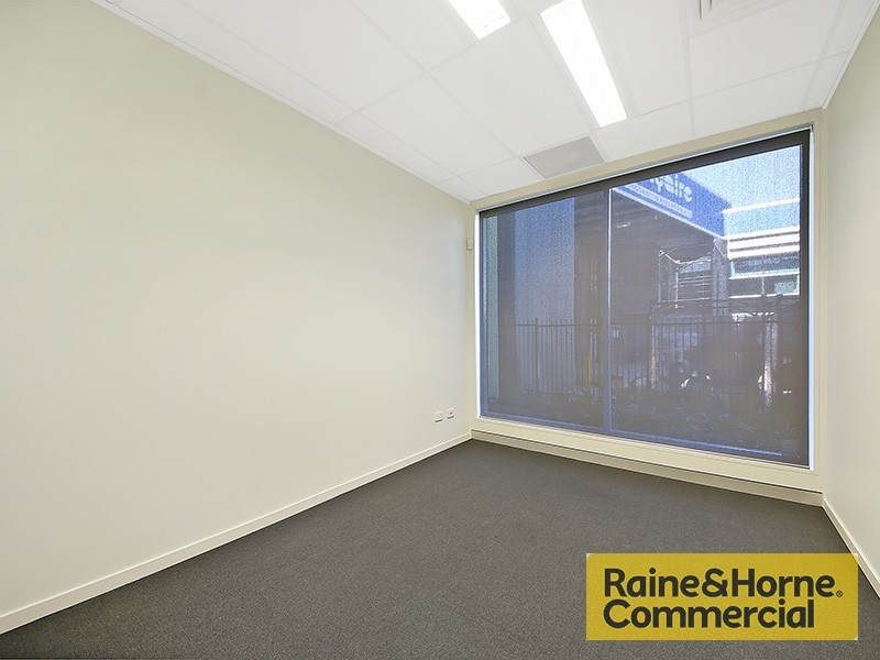 2/34 Navigator Place, Hendra QLD 4011