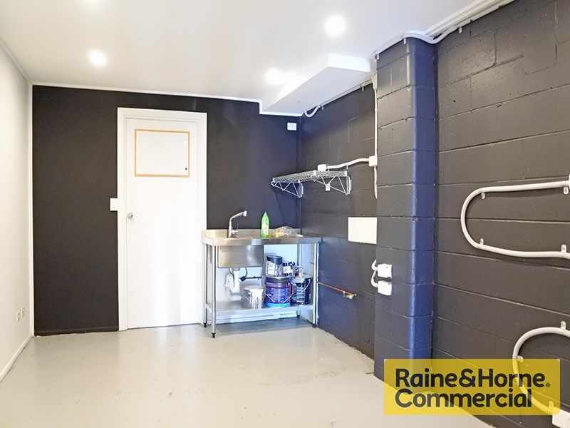 135 Sandgate Road, Albion QLD 4010