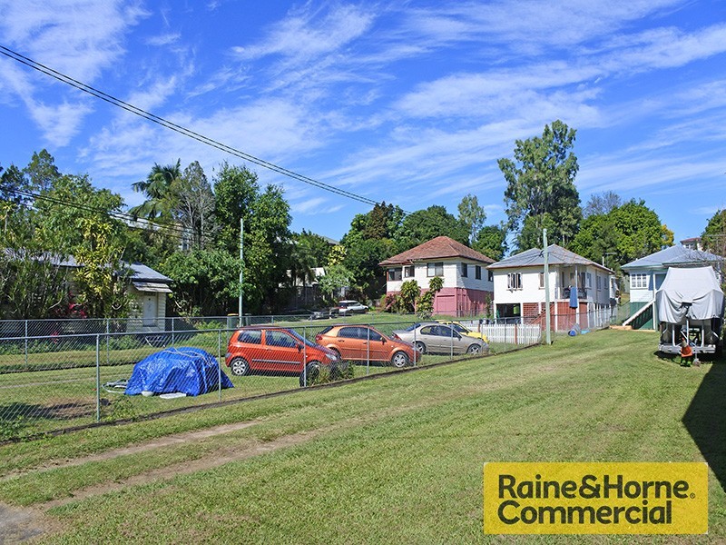 19-25 Gould Road, Herston QLD 4006