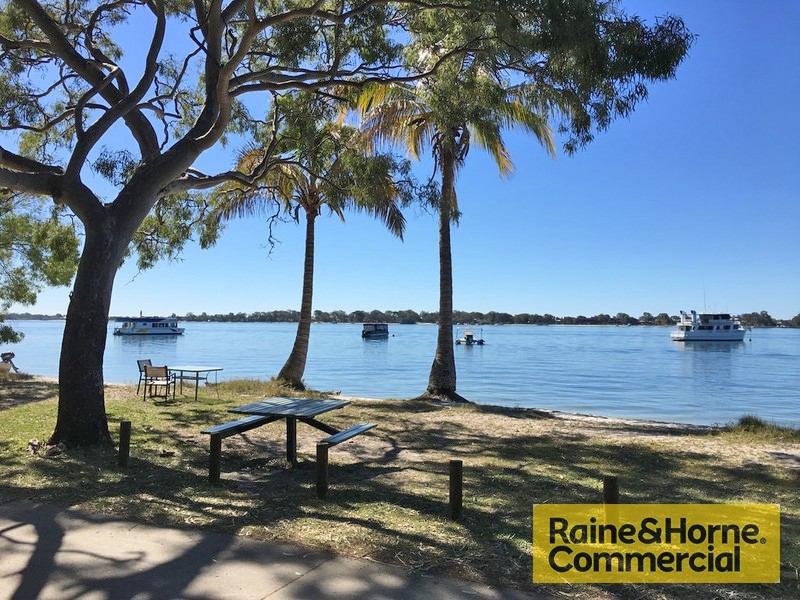 Sandstone Point QLD 4511