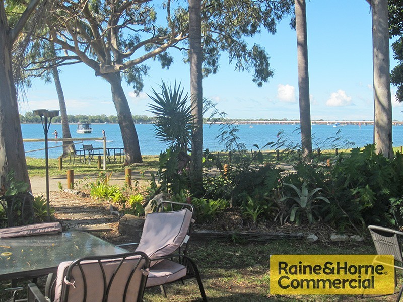 Sandstone Point QLD 4511