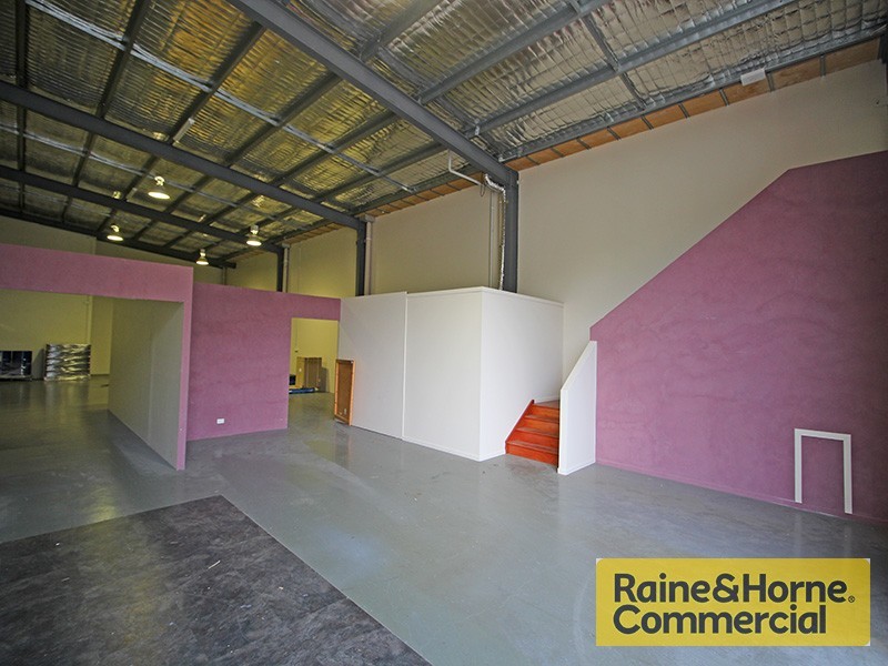 1/345 MacDonnell Road, Clontarf QLD 4019