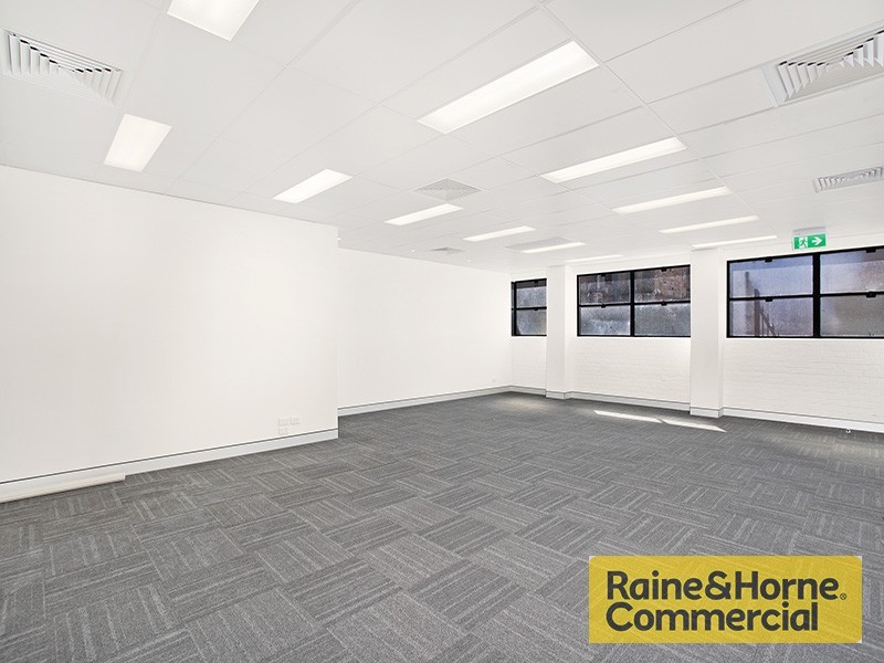 8 Phillips Street, Spring Hill QLD 4000
