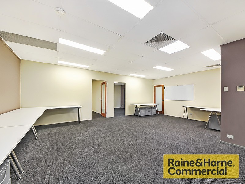 4/7 Hudson Road, Albion QLD 4010