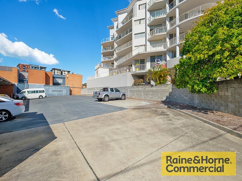 29-31 Anzac Avenue, Redcliffe QLD 4020