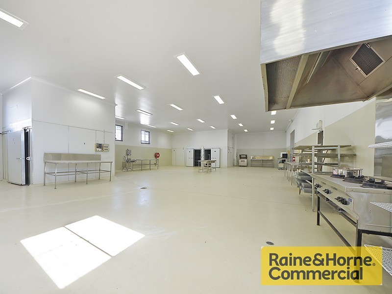 12 Barnett Place, Molendinar QLD 4214