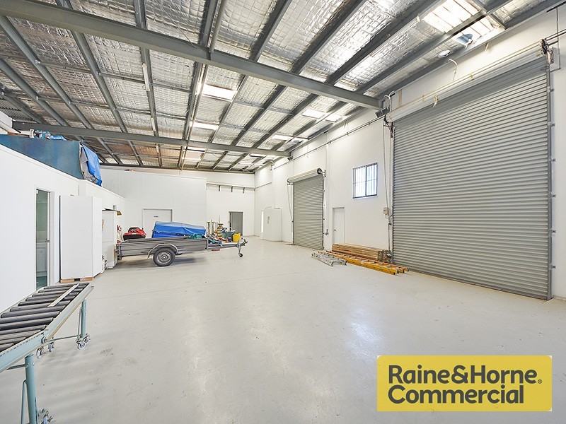 12 Barnett Place, Molendinar QLD 4214