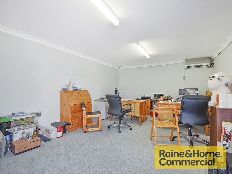 12 Barnett Place, Molendinar QLD 4214