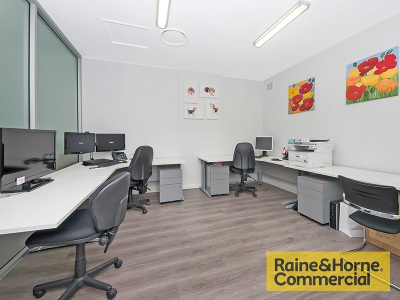 7a Ashgrove Avenue, Ashgrove QLD 4060