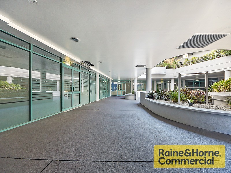 1a Queens Road, Everton Hills QLD 4053