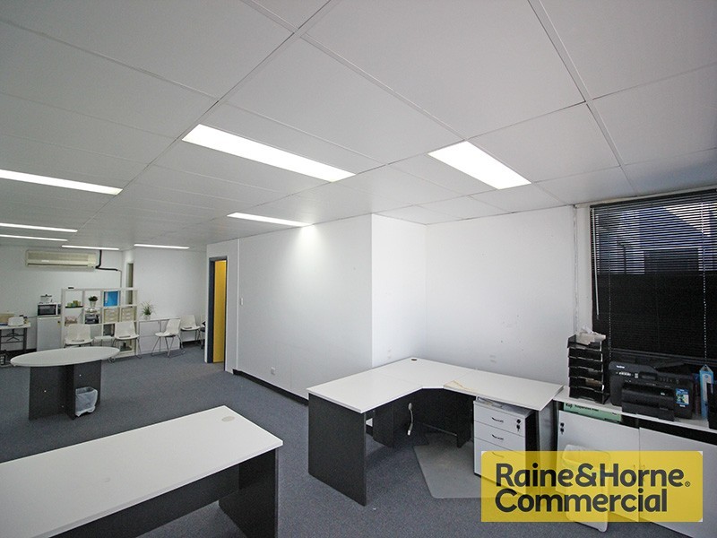 2/26 Navigator Place, Hendra QLD 4011