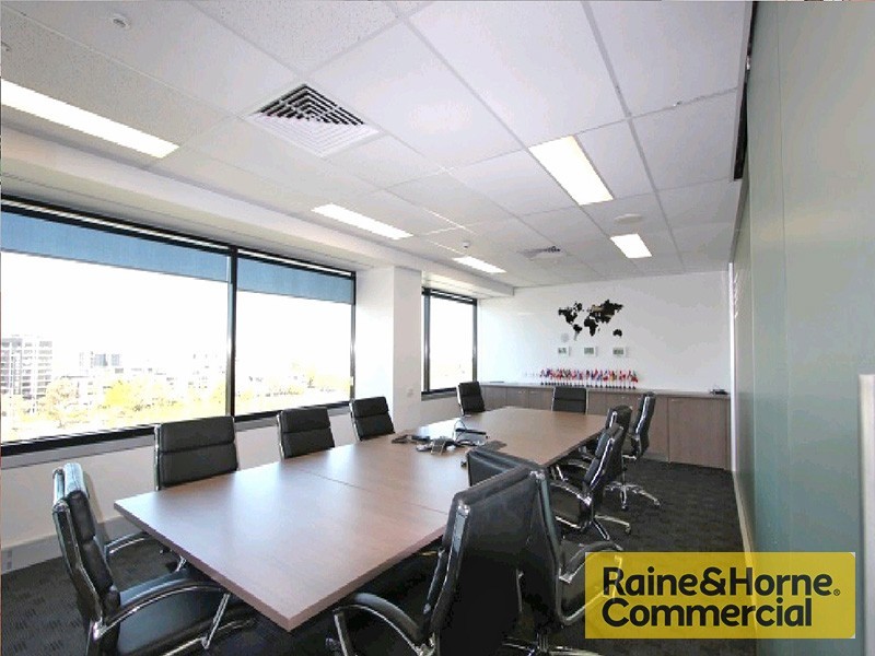 301 Coronation Drive, Milton QLD 4064