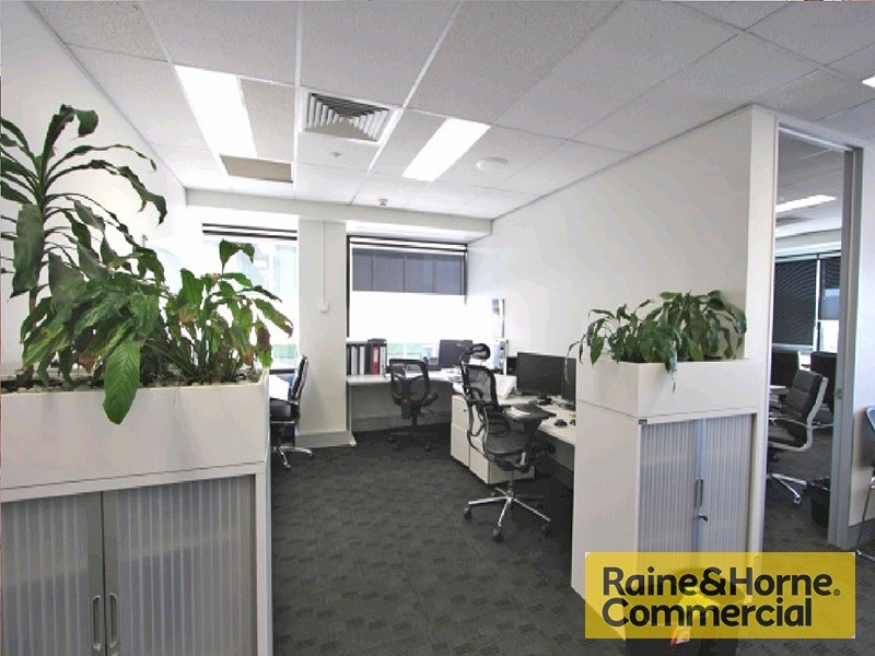 301 Coronation Drive, Milton QLD 4064