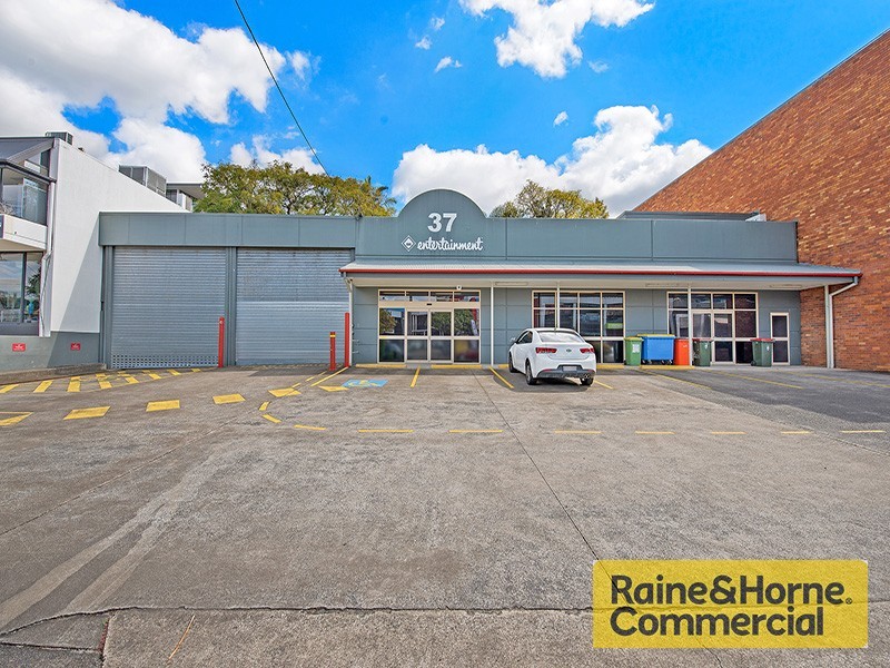 37 Douglas Street, Milton QLD 4064