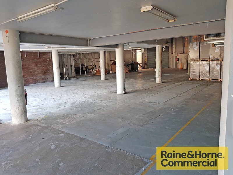 2/18 Harvton Street, Stafford QLD 4053