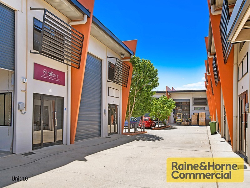 9 and 10/22-32 Robson Street, Clontarf QLD 4019
