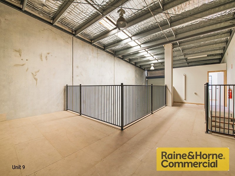 9 and 10/22-32 Robson Street, Clontarf QLD 4019