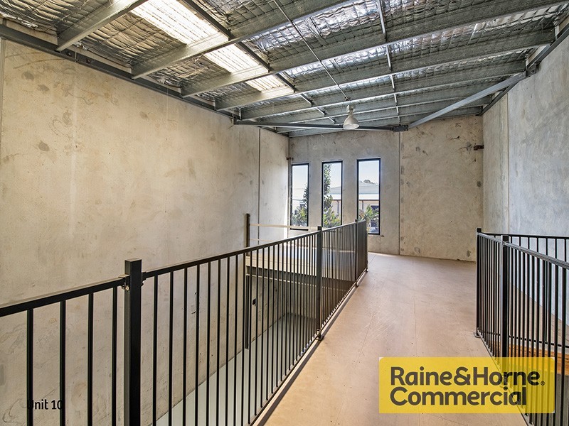 9 and 10/22-32 Robson Street, Clontarf QLD 4019