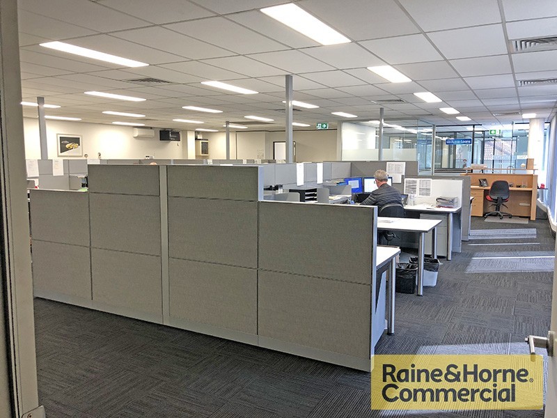 2/558 Gympie Road, Chermside QLD 4032