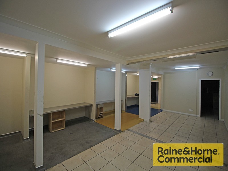 1/353 MacDonnell Road, Clontarf QLD 4019